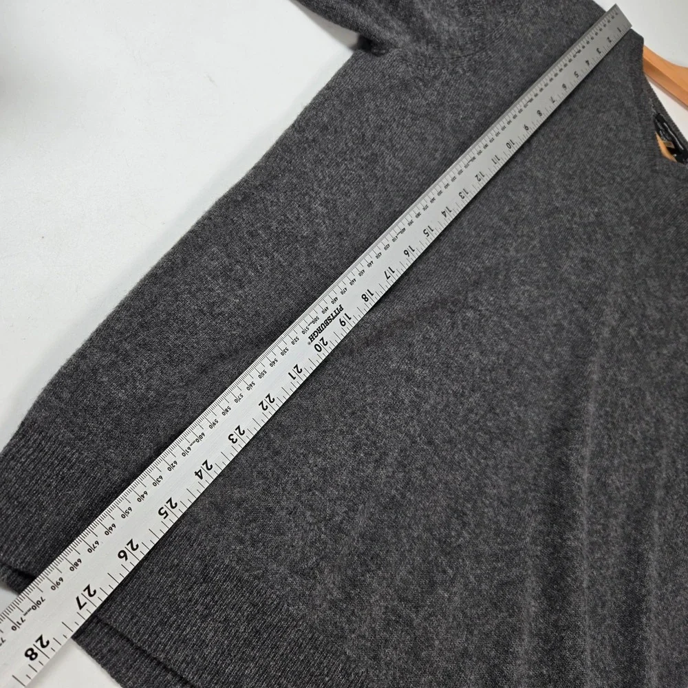 Nordstrom Sweater Mens Medium Gray 100% Cashmere V-Neck Pullover Luxury Knitwear